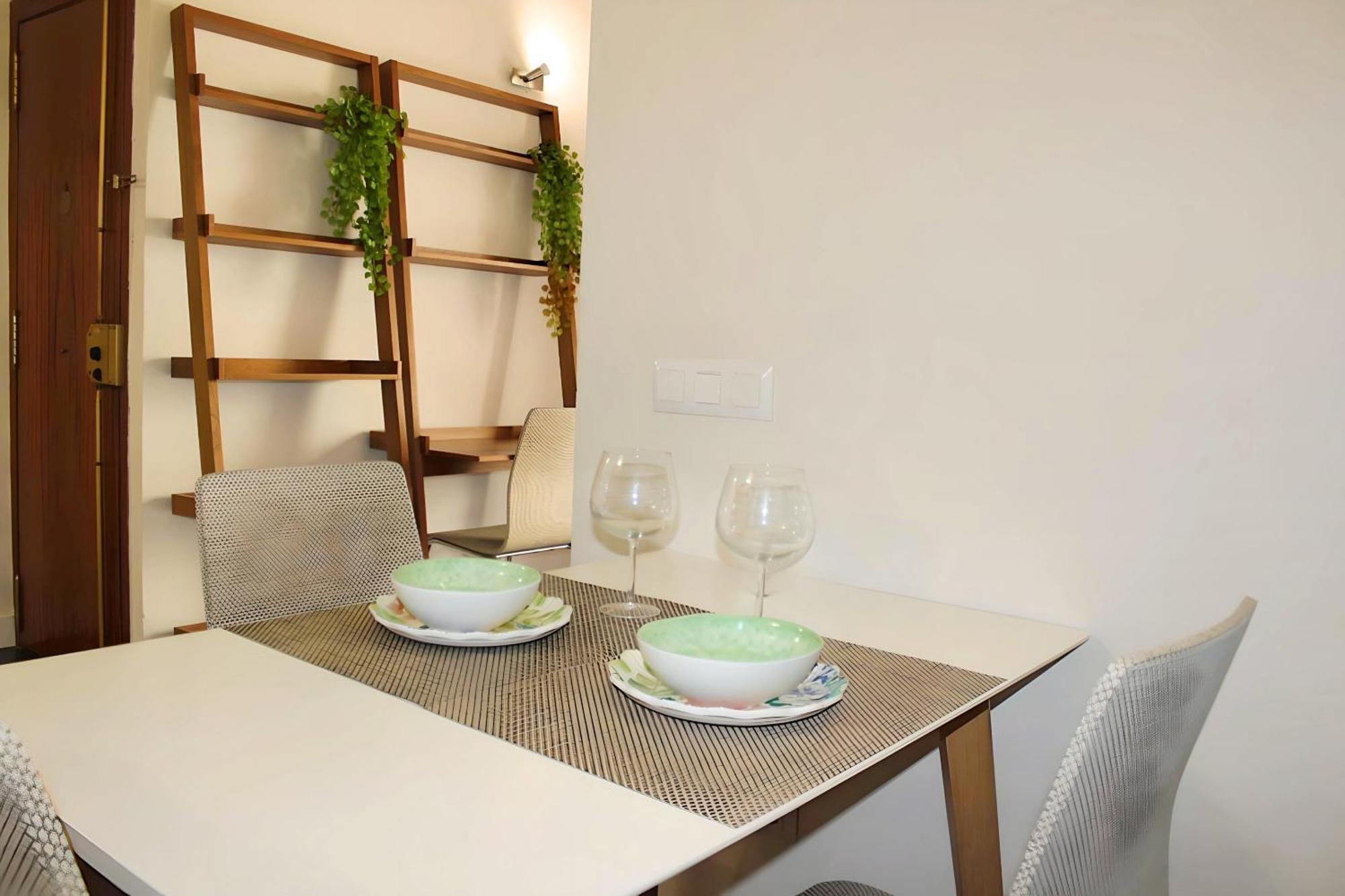 Apartamento Reformado Cerca De La Plaza Redonda Valencia Bagian luar foto
